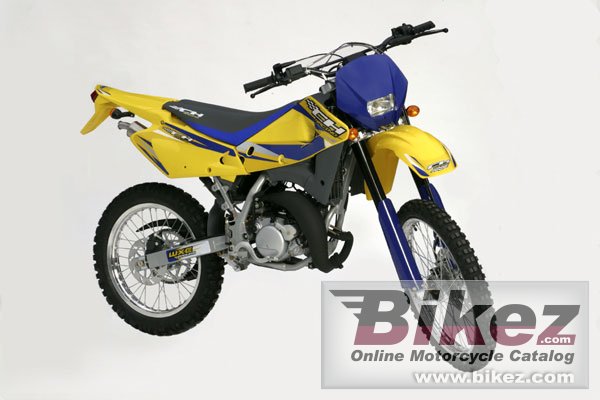 Big CH Racing wxe 50 racing picture and wallpaper from Bikez.com